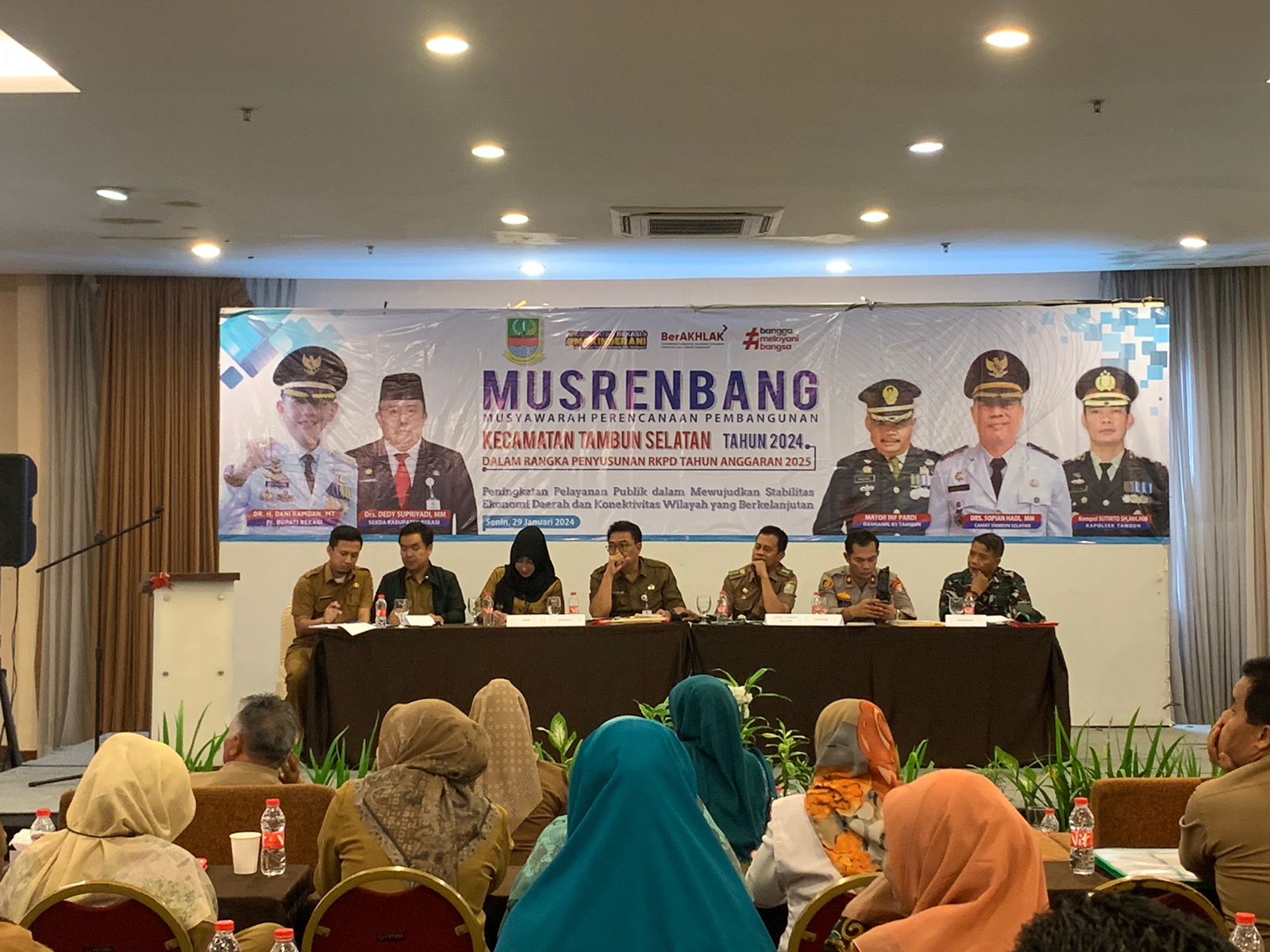 Musyawarah Rencana Pembangunan (Musrenbang) untuk Tahun Anggaran 2025 Kecamatan Tambun Selatan 