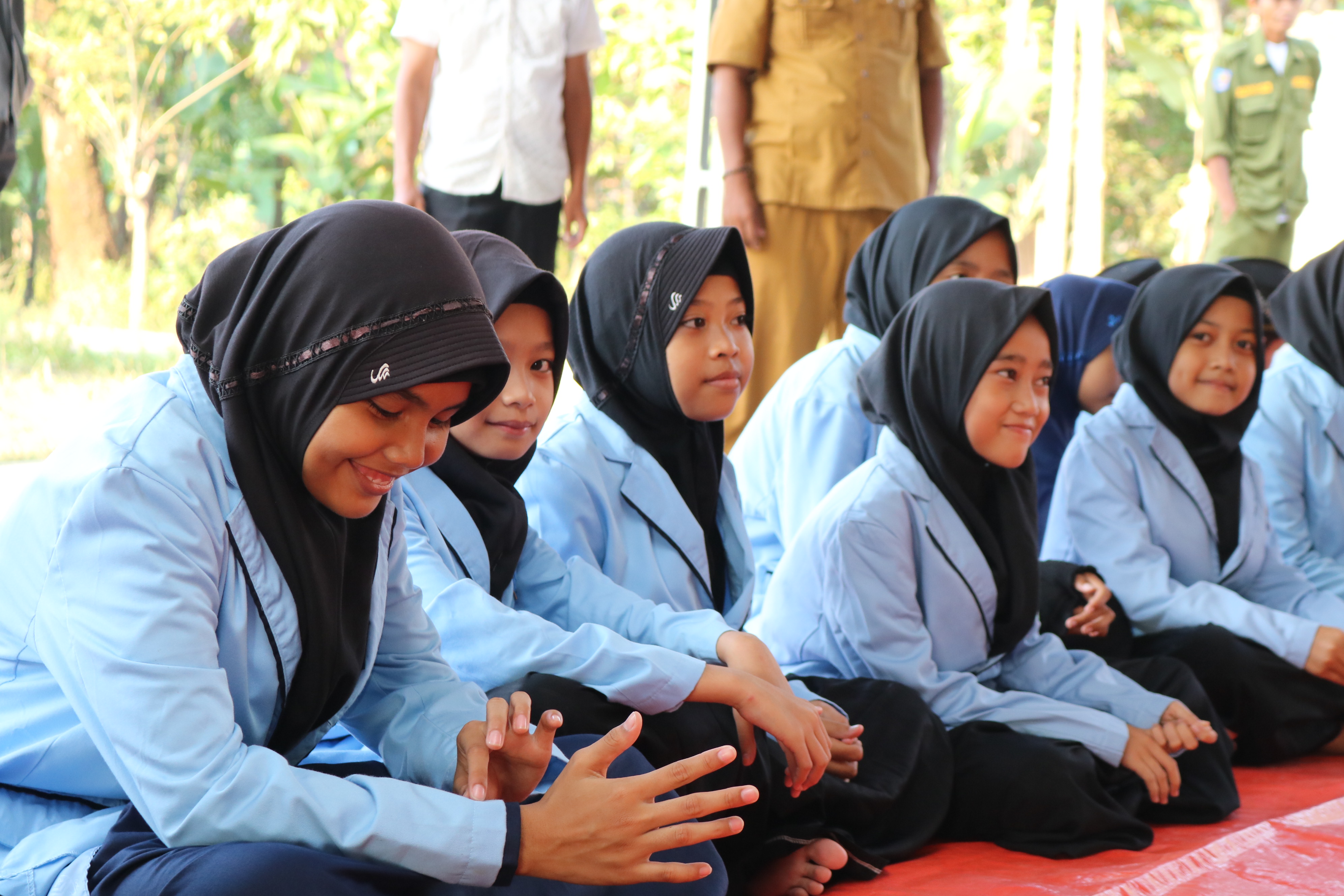 Pemberian Alat Sholat & Baju Lebaran untuk Anak Yatim Piatu