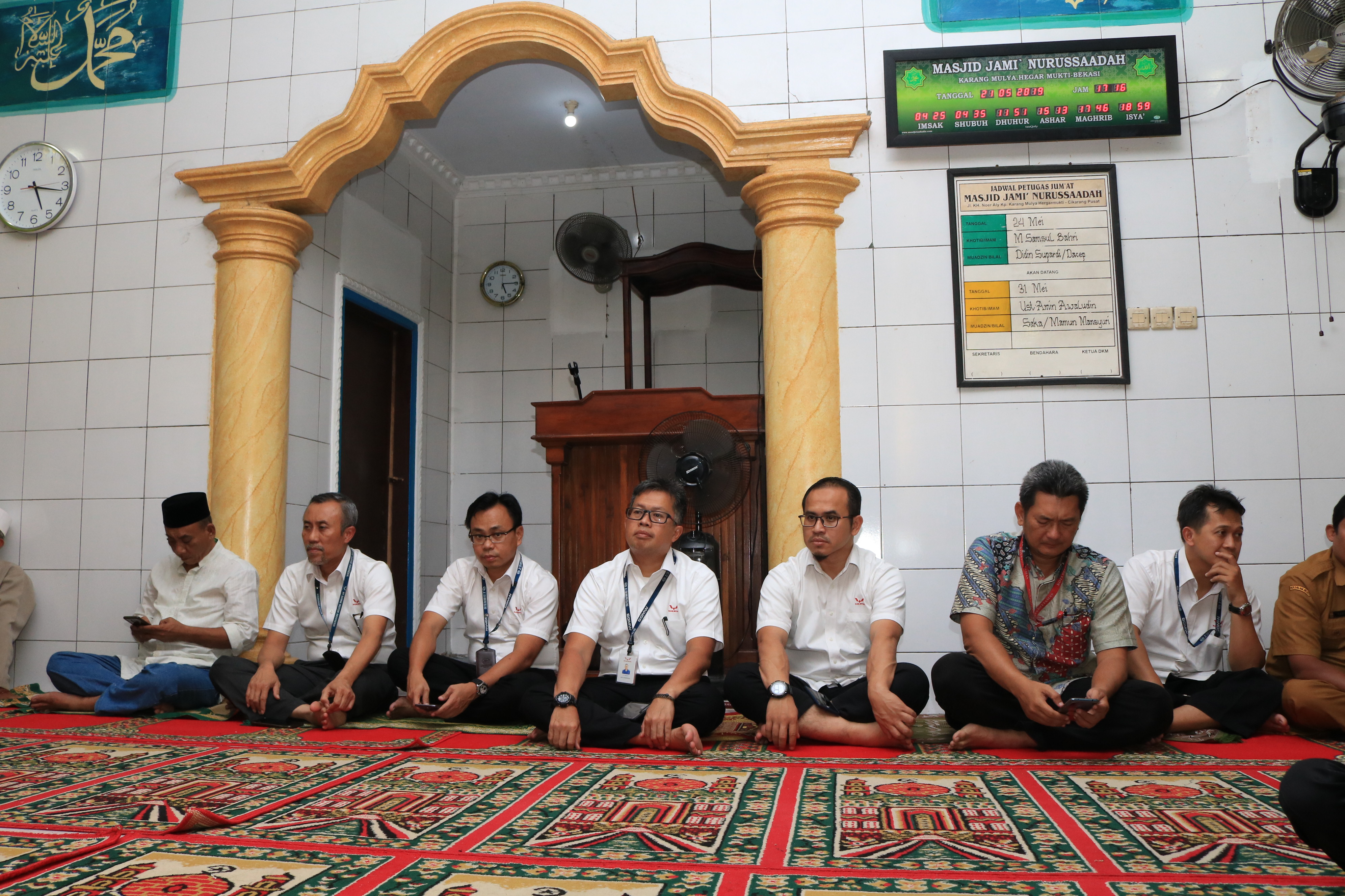 Pemberian Perlangkapan Sholat