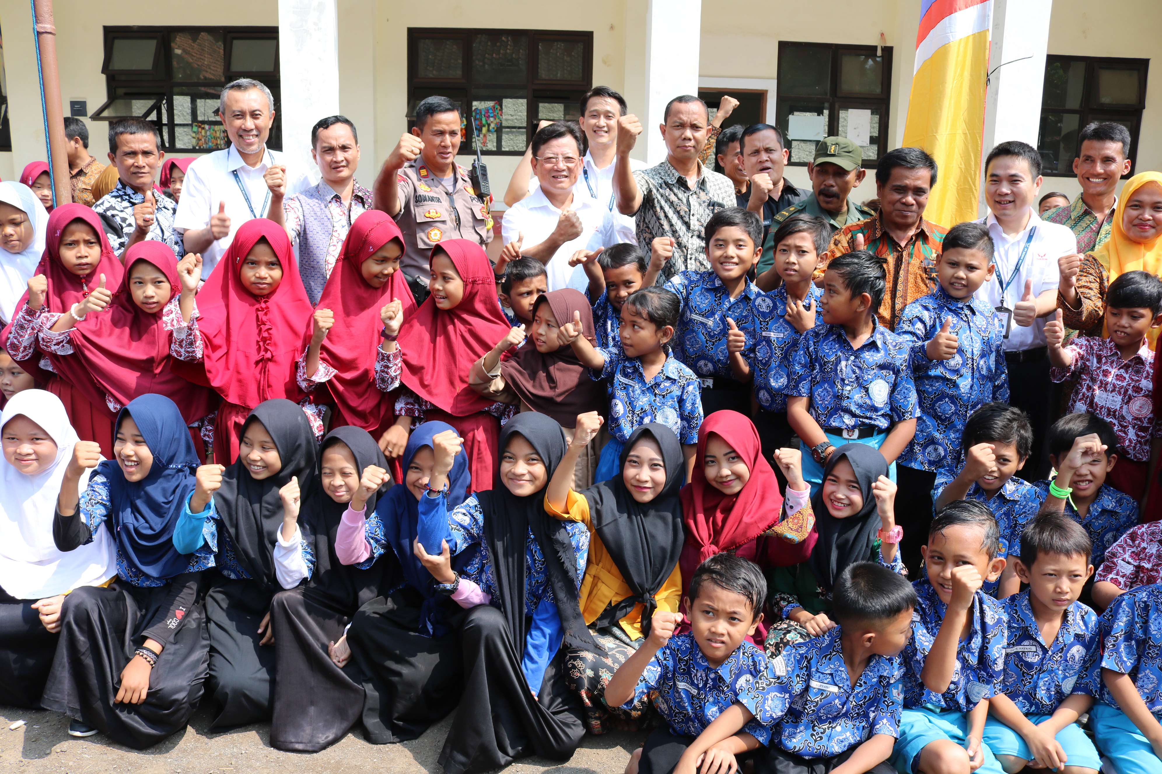 Donasi Peralatan Sekolah Dasar