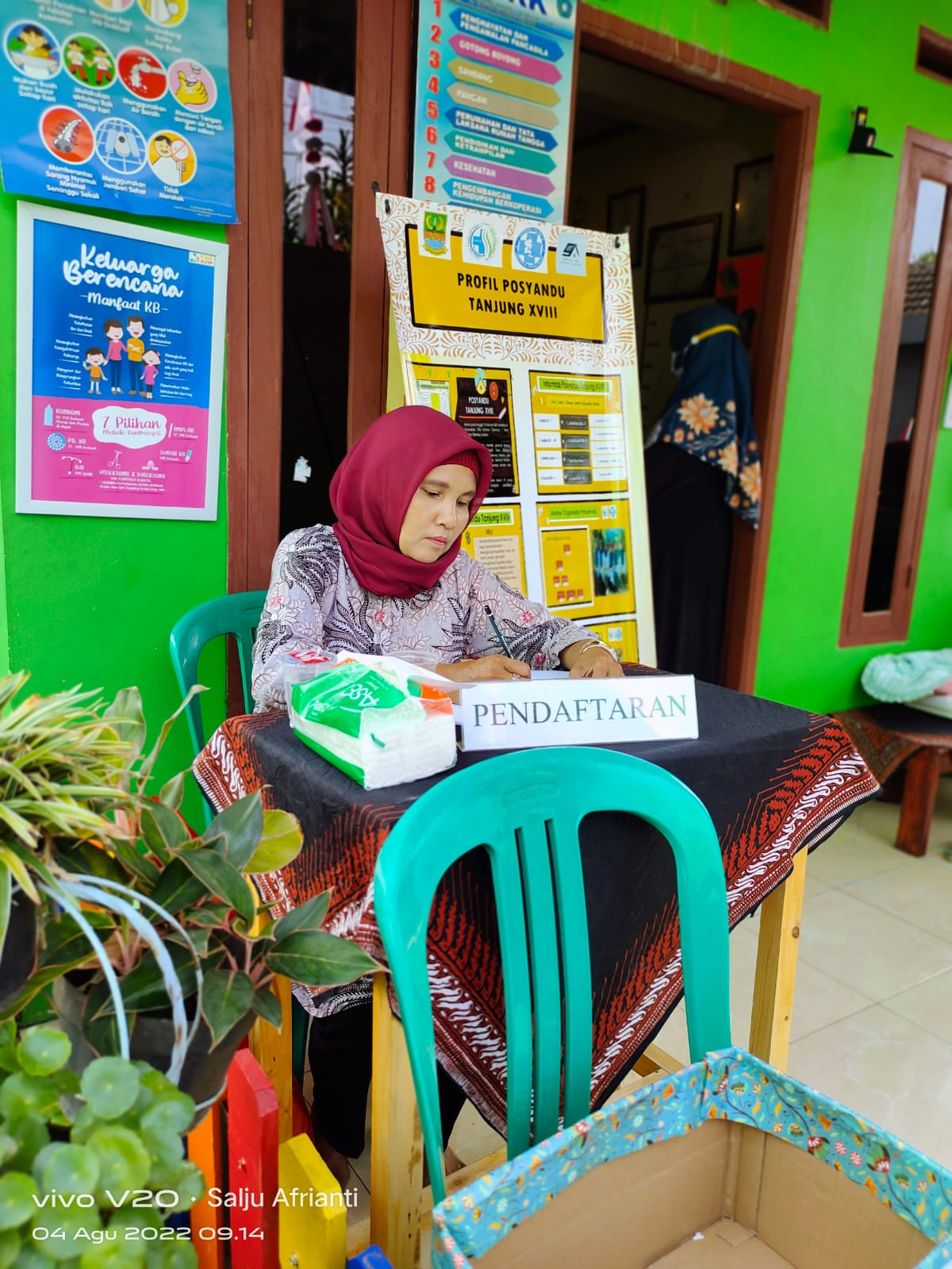Poster Kesehatan Untuk Posyandu Tanjung 18