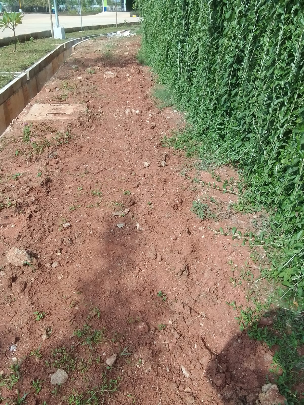 TML - Jasa Pekerjaan Grouting+Finishing Tiang PJU & Galian Tanah+Urugan Kembali & Pulling Sparing Kabel Internet