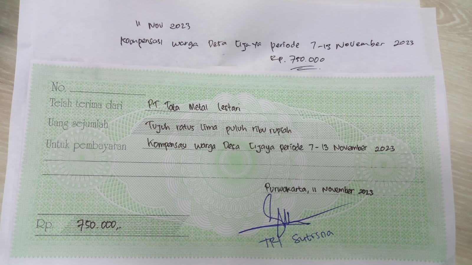 TML - Pemberian kompensasi kepada warga desa cijaya selama tahap project periode 7 - 13 November 2023