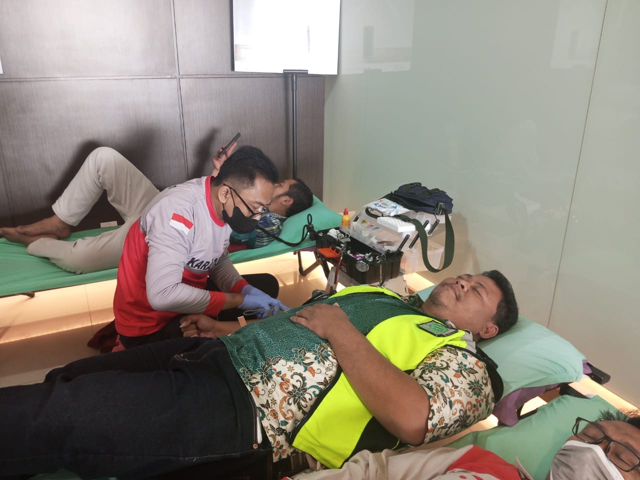 Donor darah untuk kemanusiaan