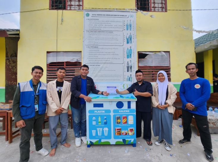 Program CSR Pengelolaan Sampah dan Serah Terima 17 Unit Dropbox 3R