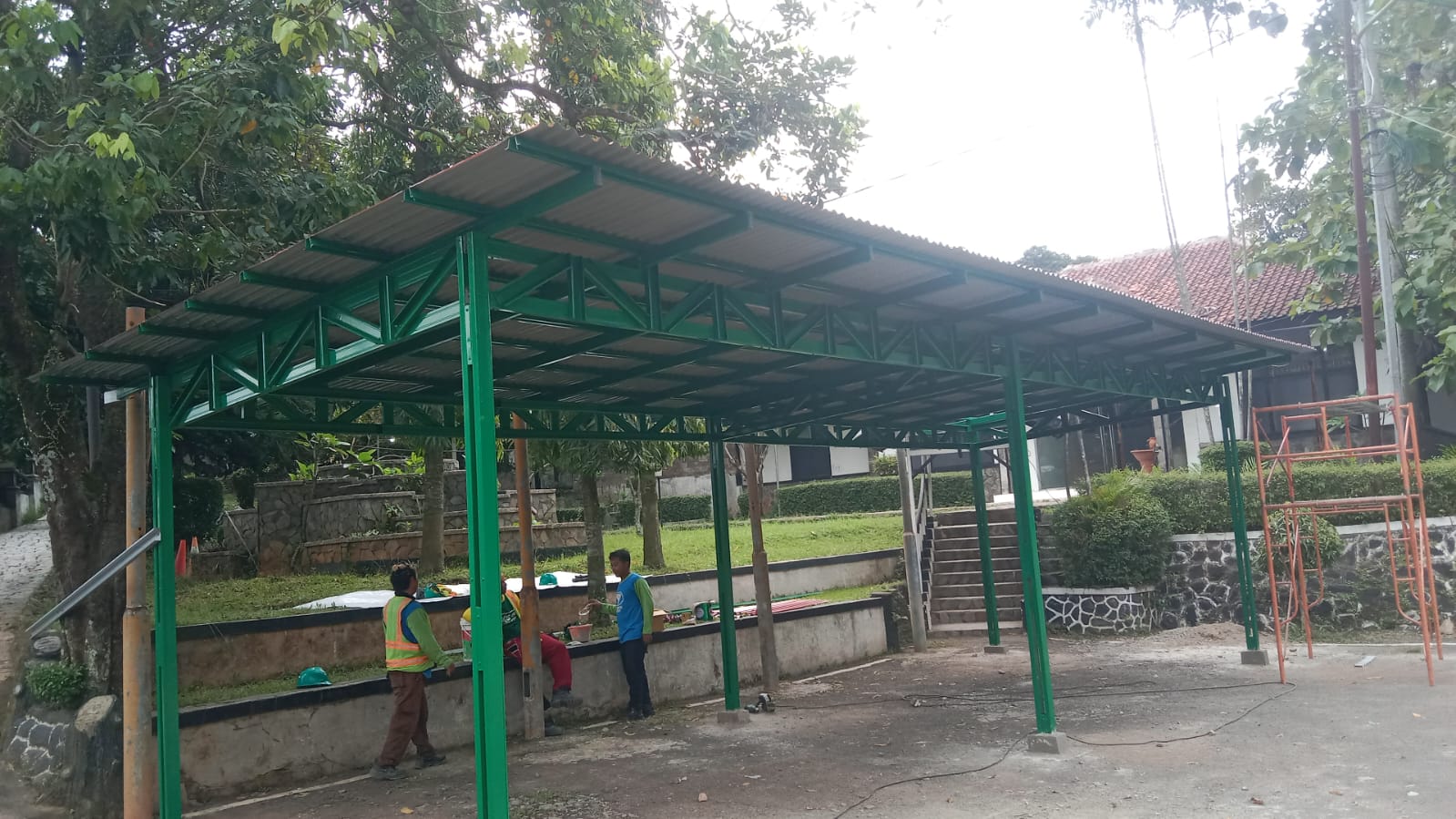 TML - Pembuatan Kanopi / Atap Parkir Mobil dan Motor DISHUB Purwakarta