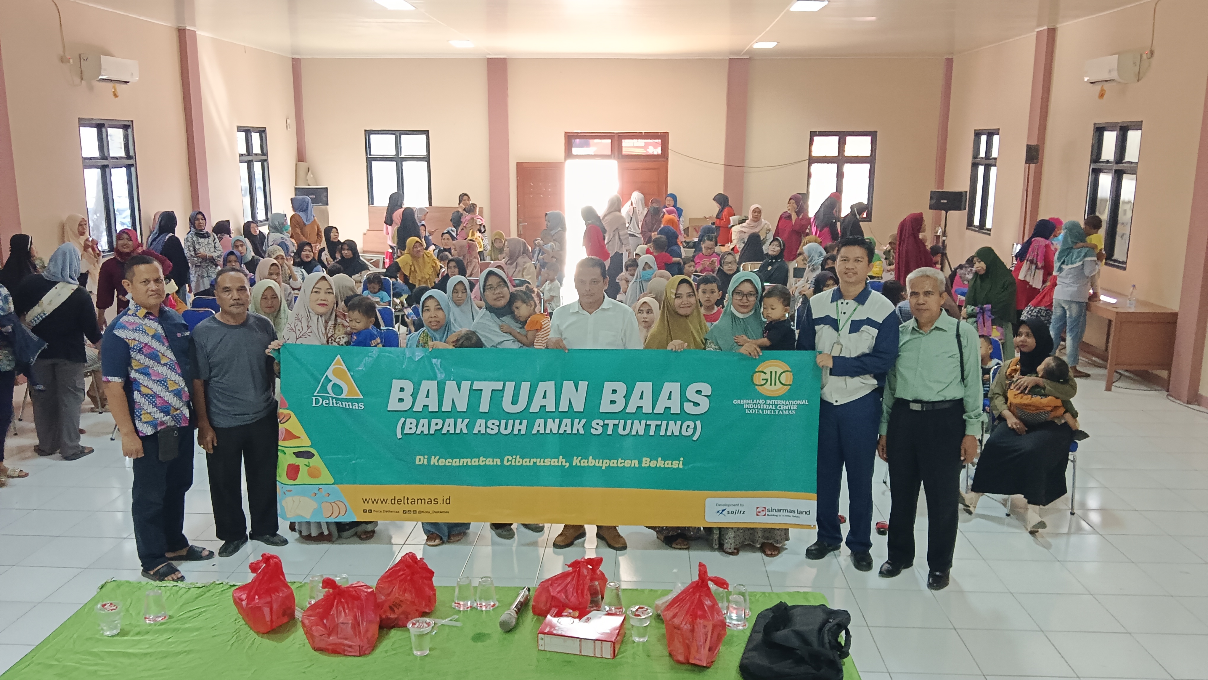 Bantuan susu dan telur untuk anak stunting kecamatan Cibarusah