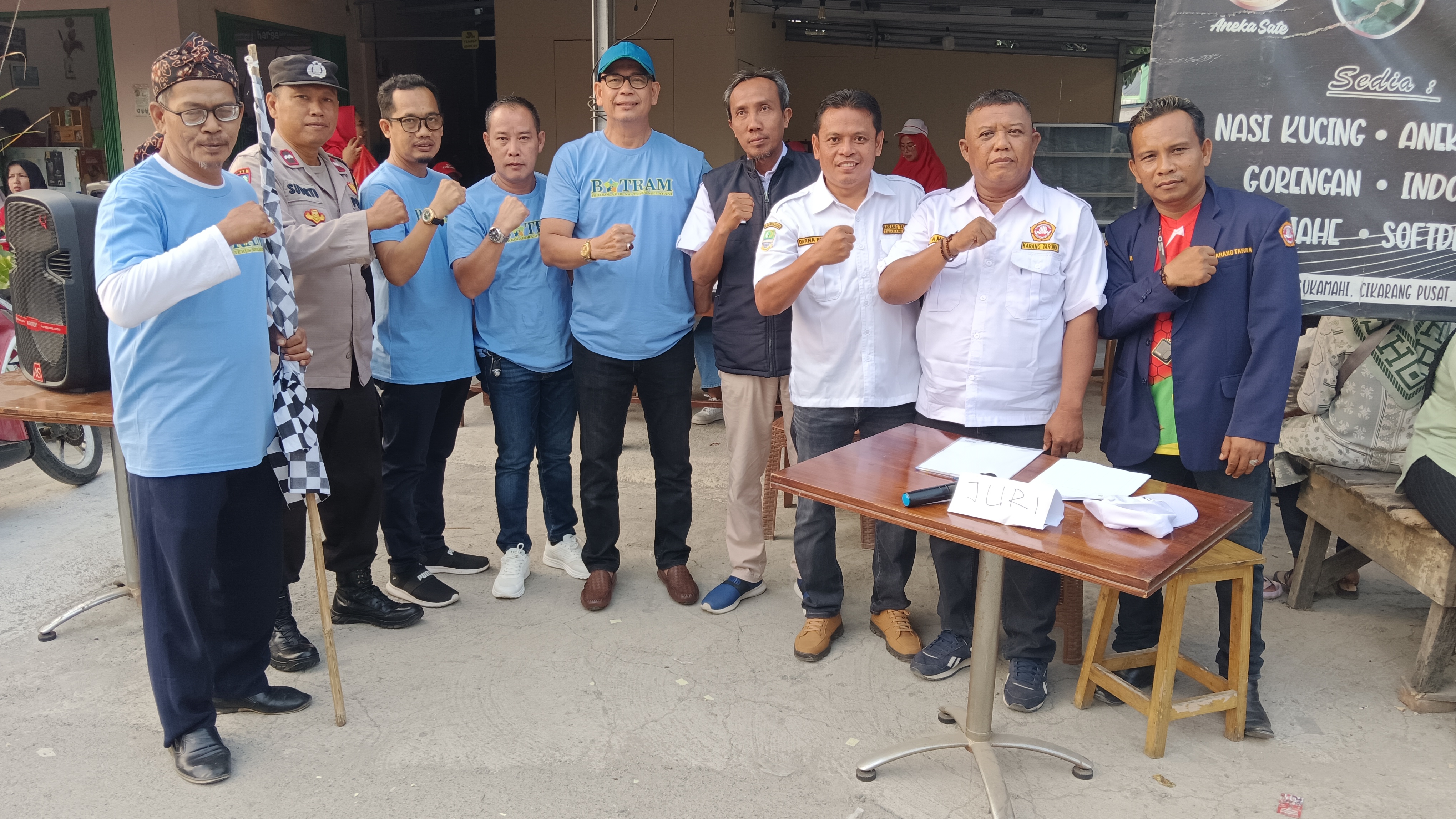 Bantuan dana turnamen Bola Voly, Futsal dan Gerak Jalan dalam rangka HUT RI ke 79 tingkat Kec. Cikarang Pusat