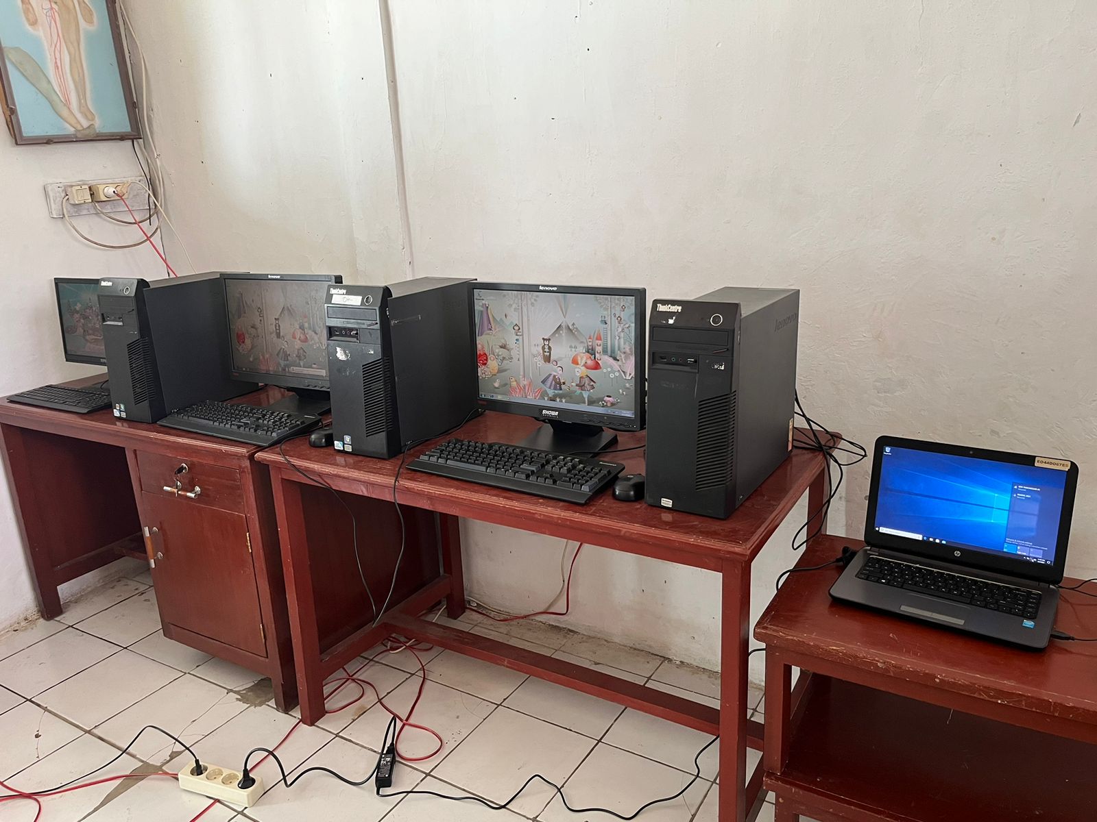 Donasi Komputer/Laptop/TV Sekolah & Instansi
