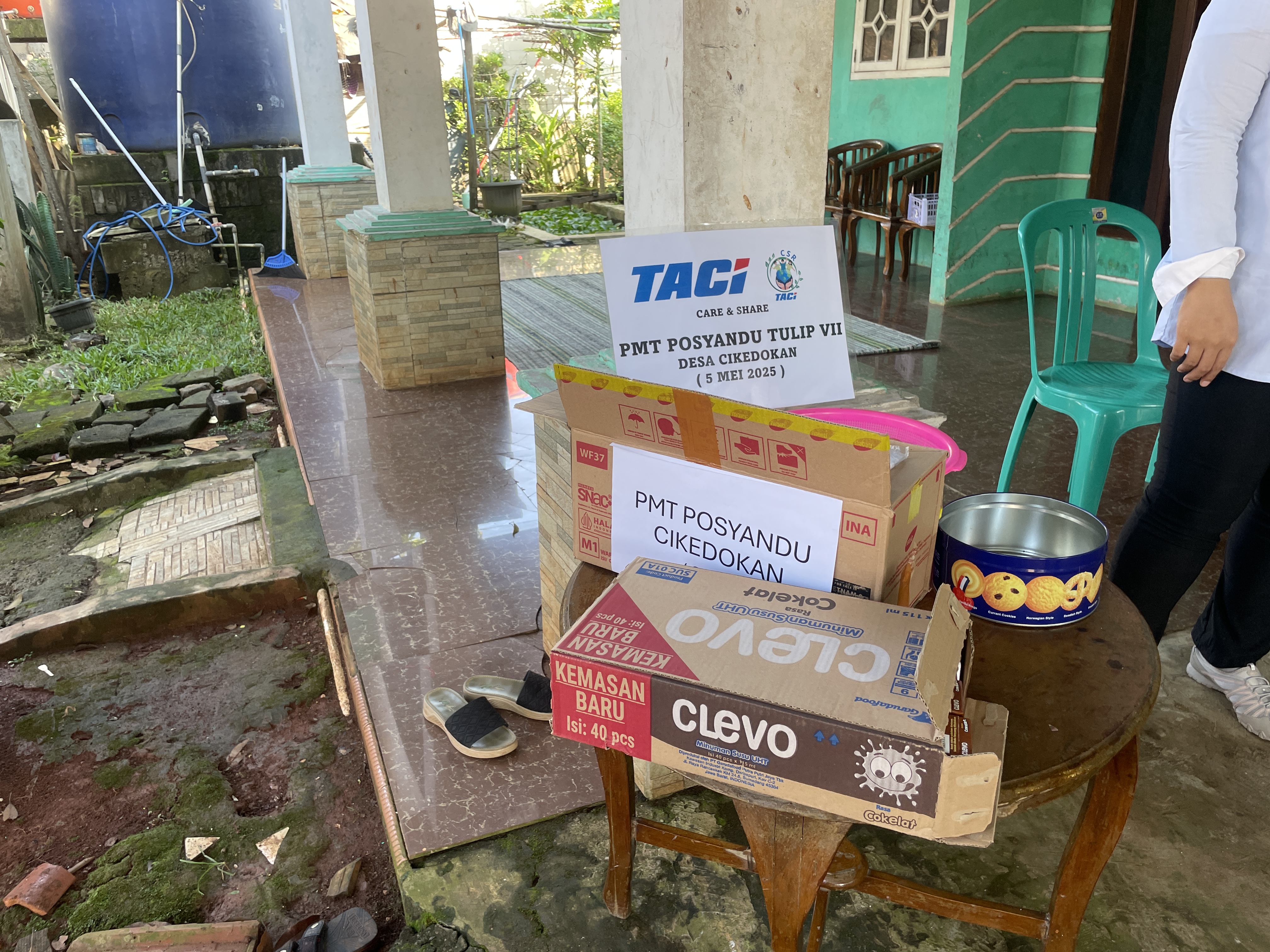 Pemberian Makanan Tambahan Untuk Balita Posyandu Tulip IV, V, dan VII Bulan April
