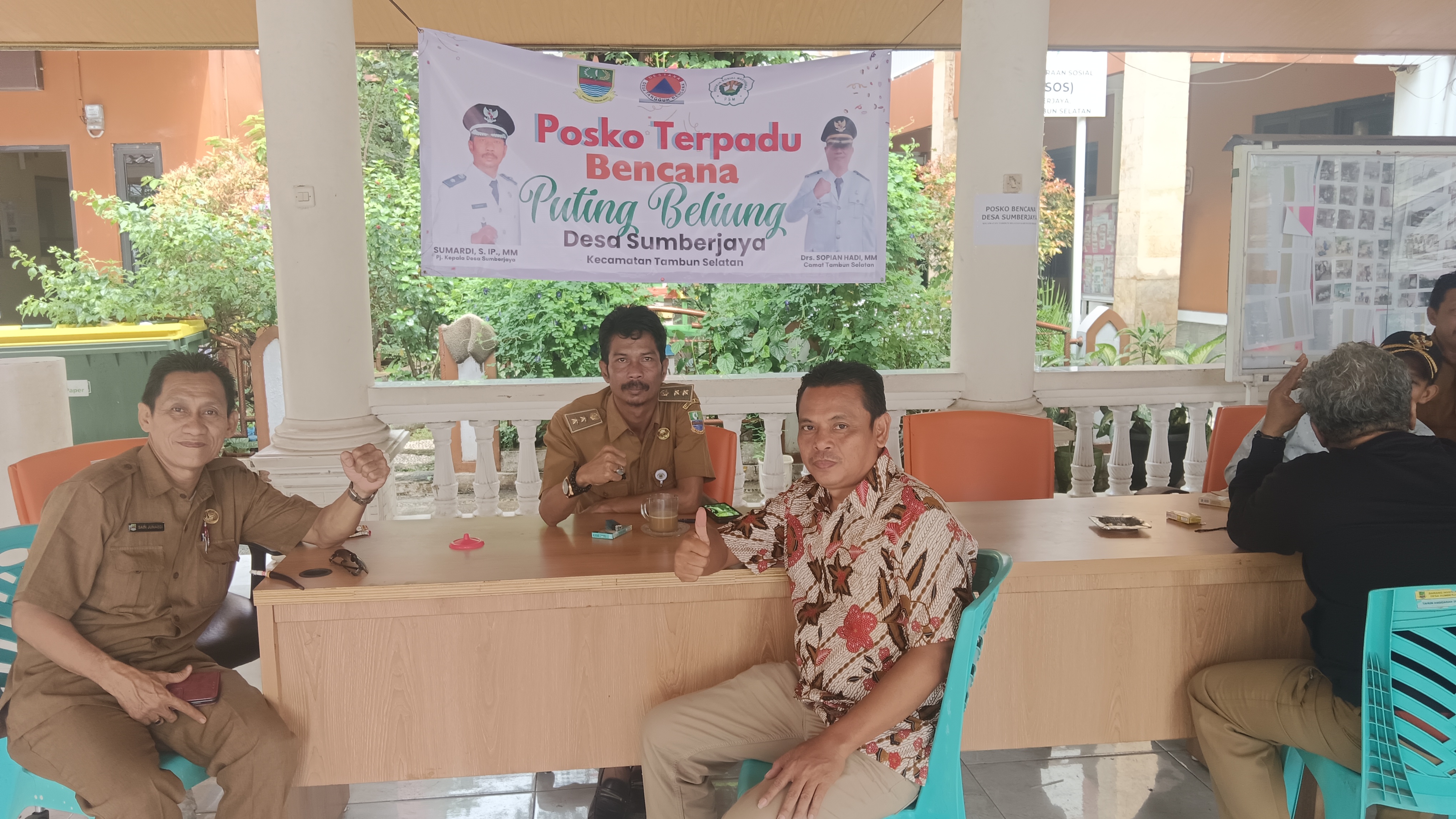 Bantuan Material Asbes