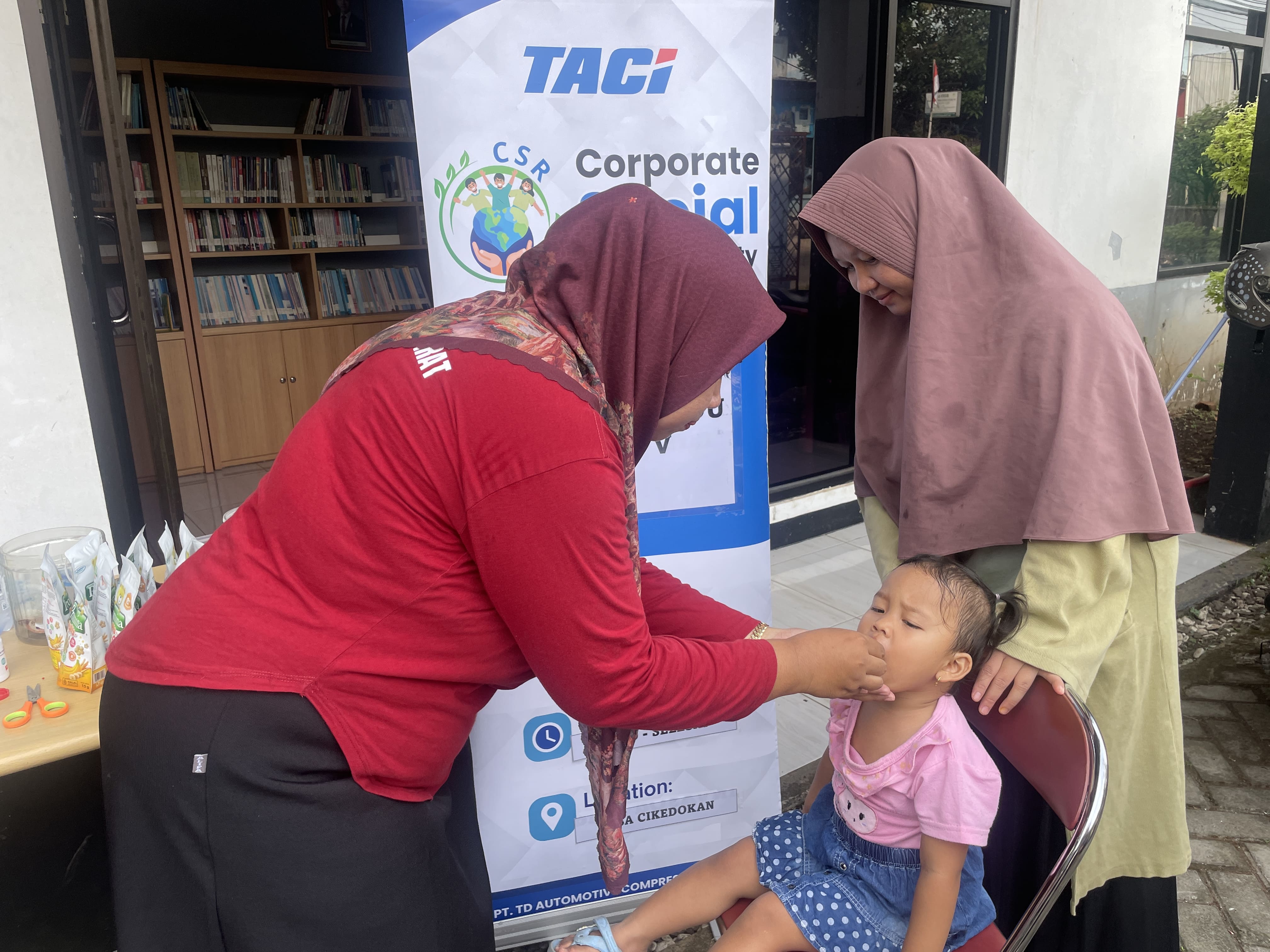 Pemberian Makanan Tambahan Untuk Balita Posyandu Tulip IV, V, dan VII Bulan Agustus 2025