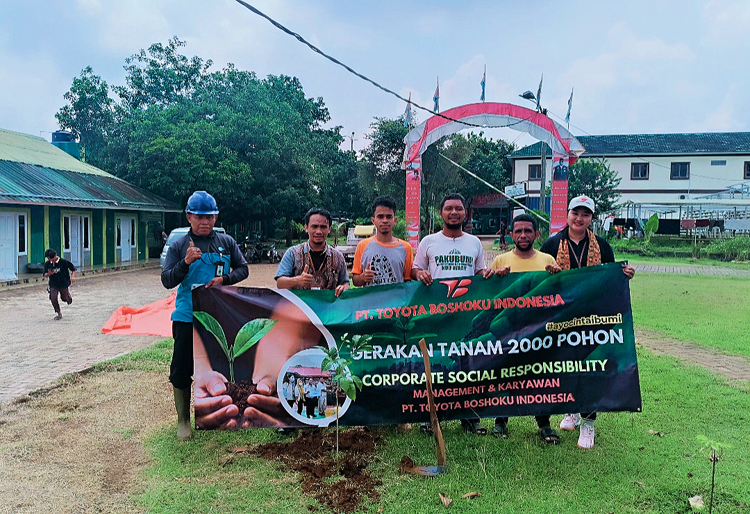 Penanaman 100 Pohon Penghijauan untuk Pondok Pesantren AFKN Papua