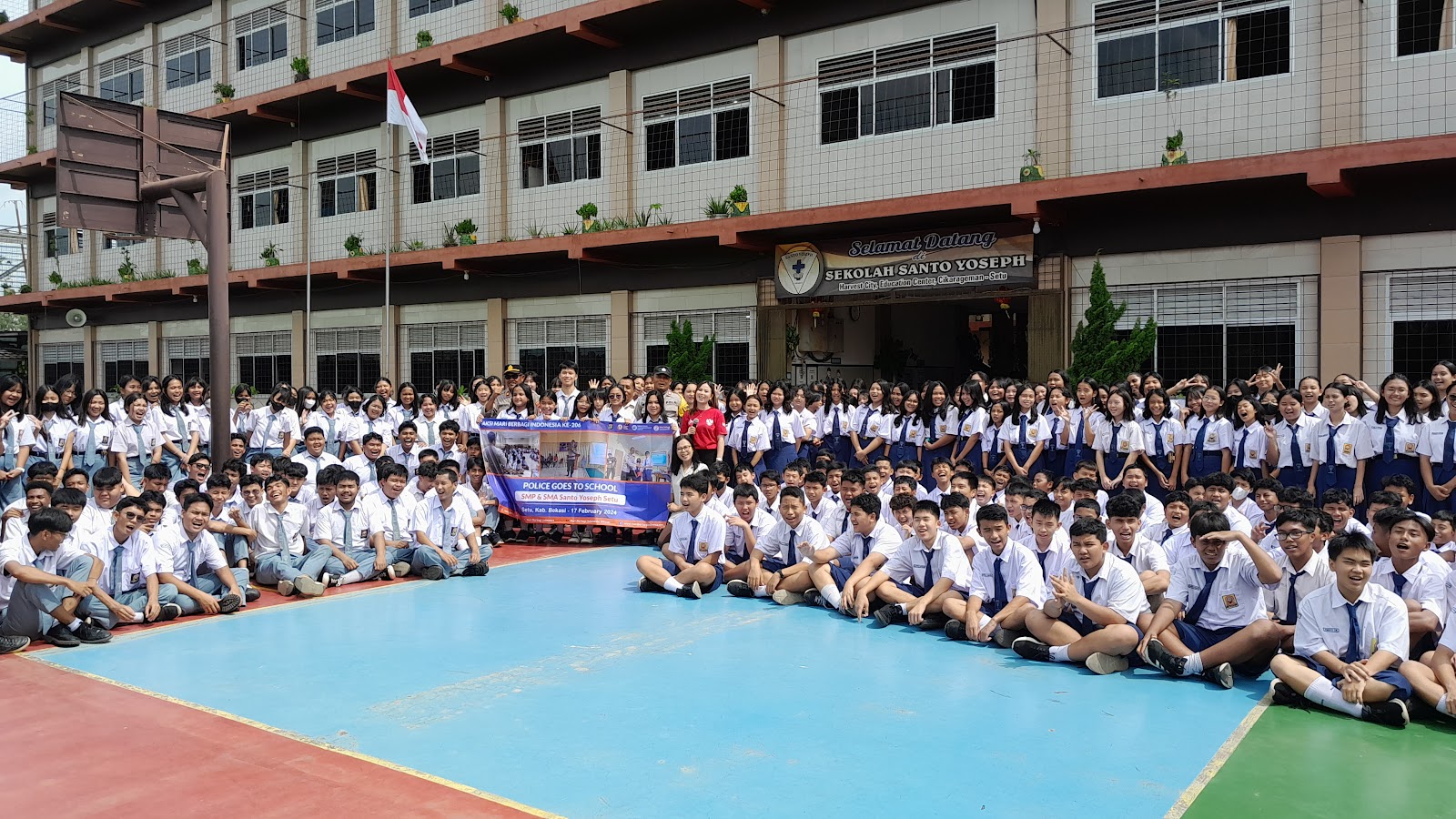 POLICE GOES TO SMP & SMA SANTO YOSEPH BERSAMA YAYASAN BERSATU MEMBANGUN  INDONESIA SEJAHTERA