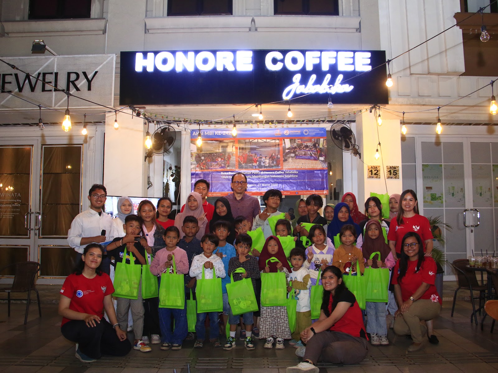 BUKA BERSAMA RUMAH PELITA DI HONORE COFFEE JABABEKA OLEH YAYASAN BERSATU MEMBANGUN  INDONESIA SEJAHTERA