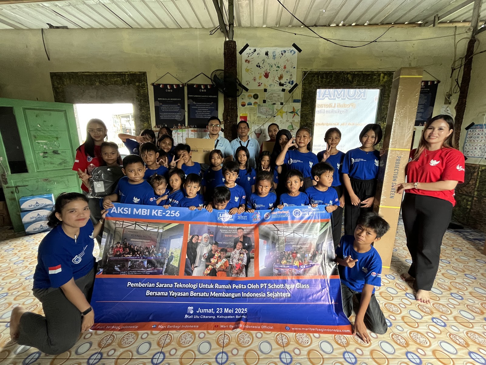DONASI KOMPUTER KE RUMAH PELITA OLEH YAYASAN BERSATU MEMBANGUN INDONESIA SEJAHTERA