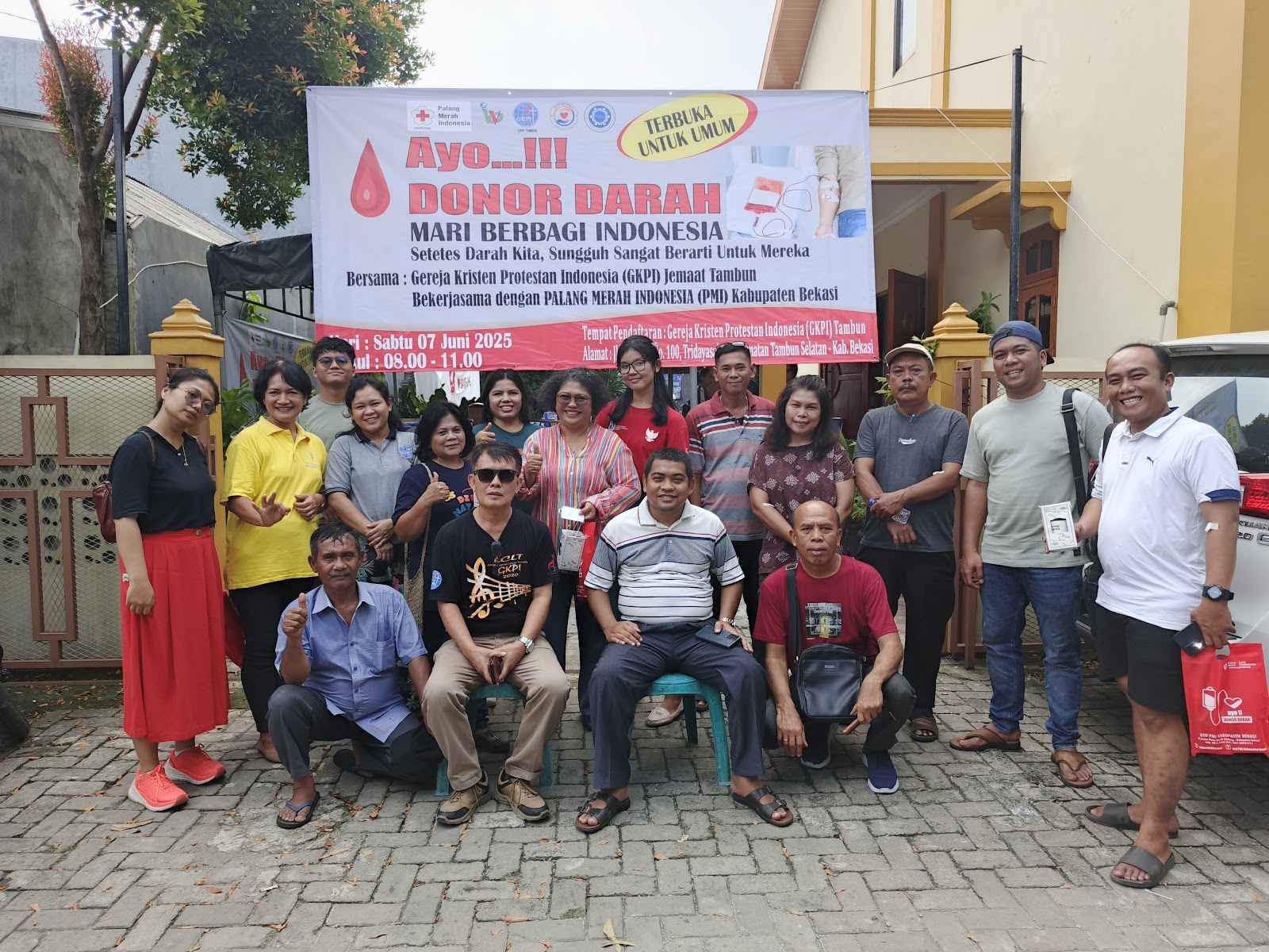 DONOR DARAH MARI BERBAGI INDONESIA BERSAMA GKPI TAMBUN OLEH YAYASAN BERSATU  MEMBANGUN INDONESIA SEJAHTERA