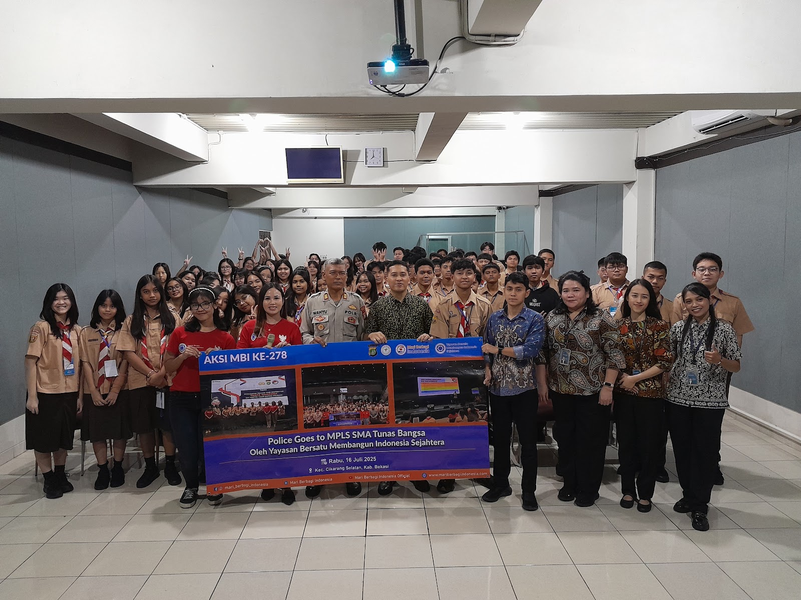 POLICE GOES TO MPLS SMA TUNAS BANGSA CIKARANG SELATAN OLEH YAYASAN BERSATU  MEMBANGUN INDONESIA SEJAHTERA