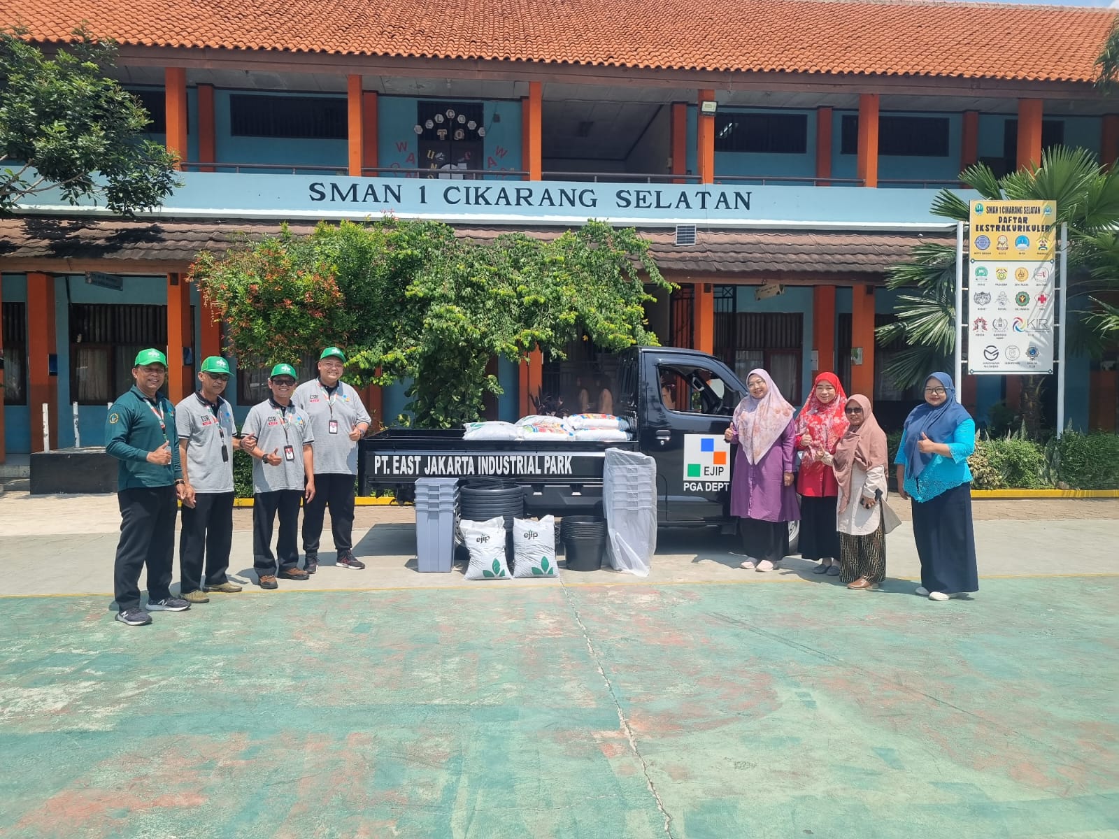 Dukungan Program Sekolah Adiwiyata SMAN 1 Cikarang Selatan