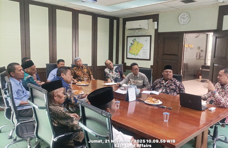 Silaturahmi dan Pertemuan rutin dengan Ketua Lingkungan Ds. Sukaresmi