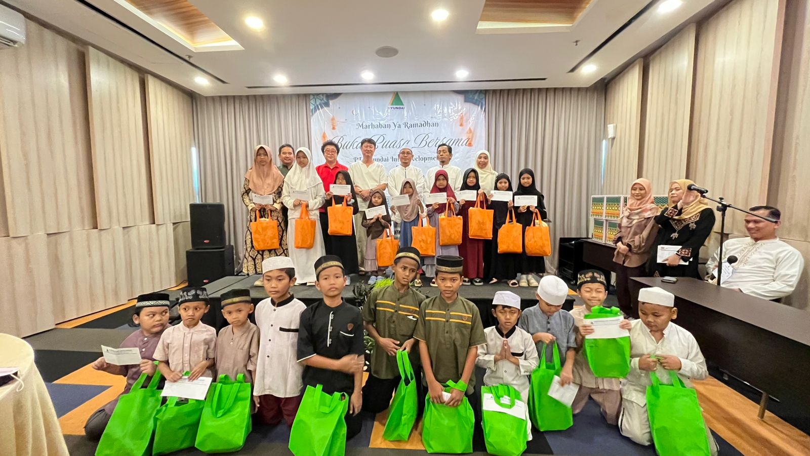 Buka Puasa Bersama Pondok Pesantren Tahfidz Roudlotul Qur’an Cikarang Pusat