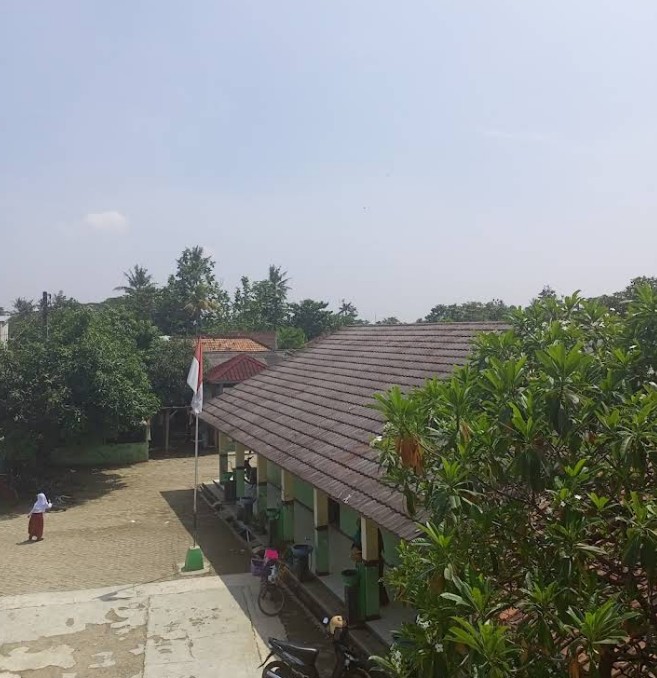 PENATAAN SARANA OLAHRAGA SEKOLAH DI SDN LABANSARI 02 CIKARANG TIMUR