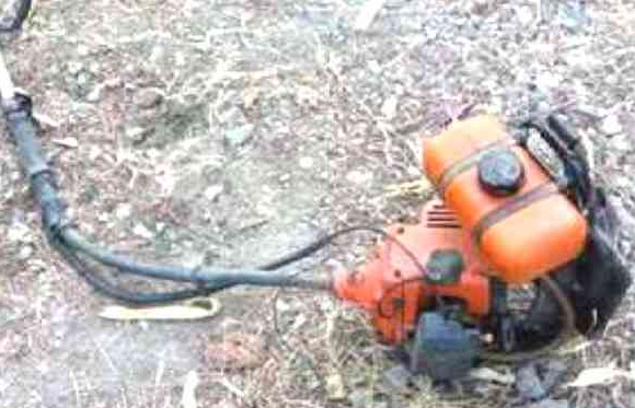 Pengadaan Mesin Pemotong Rumput Kepada Kelompok Tani Mekar Wangi Desa Kertamukti Kecamatan Cibitung 