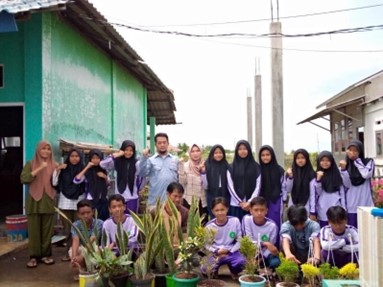 Pengadaan Saluran Air, Perbaikan Toilet, dan Tempat Cuci Tangan  SMP ISLAM MADINATUL ILMI Desa Pantai Mekar Kecamatan Muaragembong