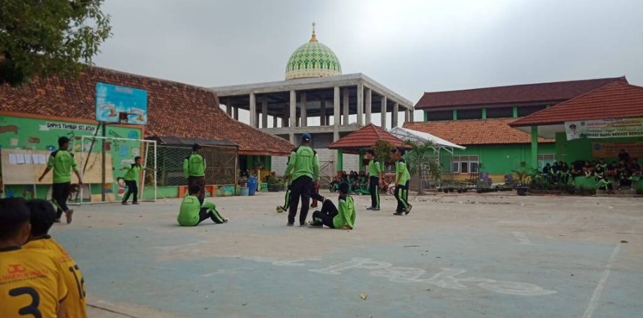 PENATAAN SARANA OLAHRAGA SEKOLAH DI SMPN 5 TAMBUN SELATAN