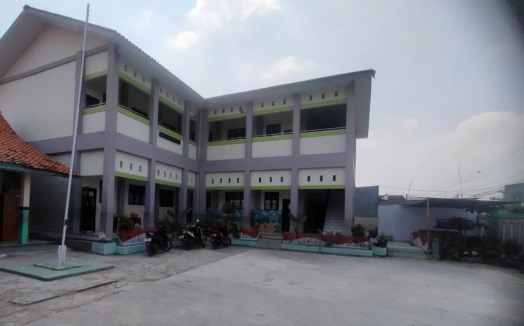 PENATAAN SARANA OLAHRAGA SEKOLAH DI SDN SATRIA MEKAR 01 KECAMATAN TAMBUN UTARA