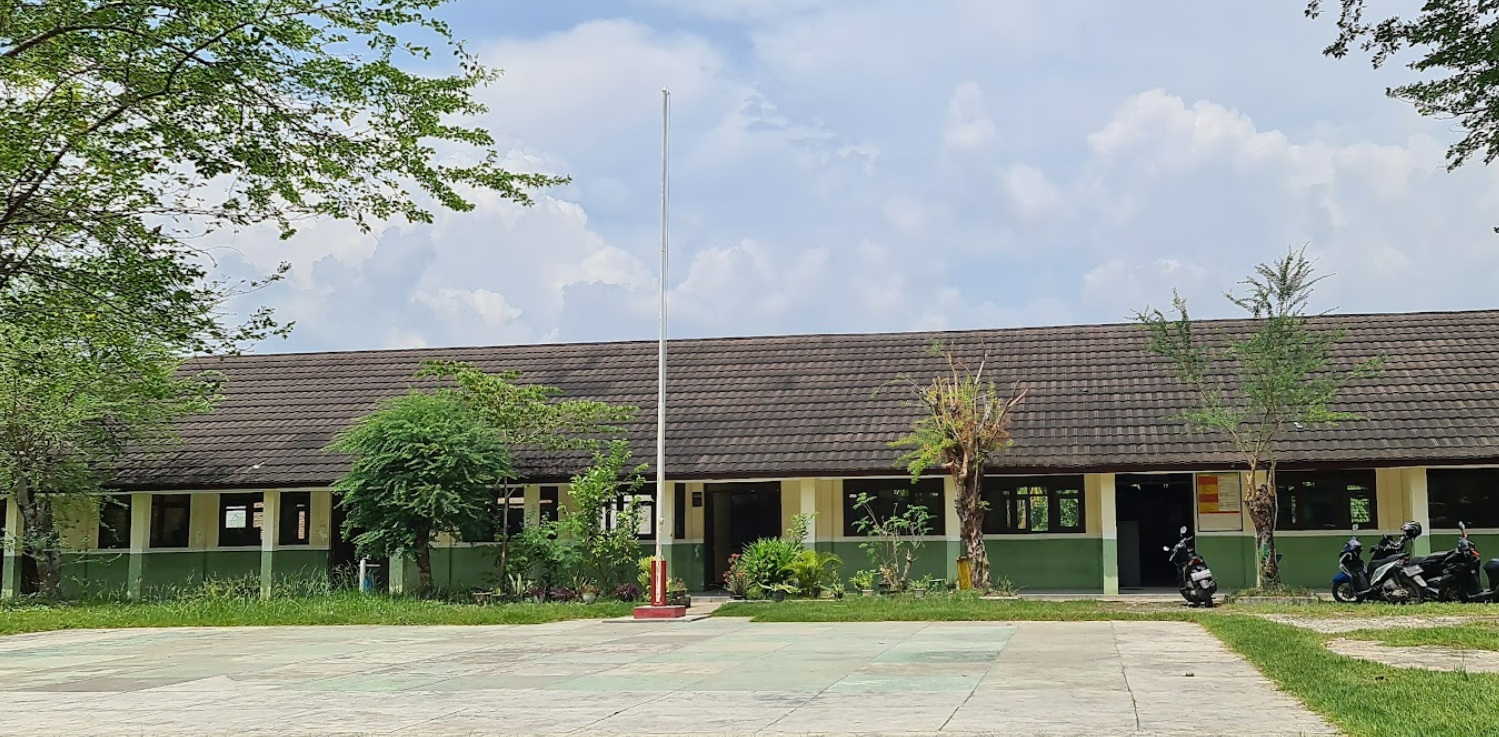 PENATAAN SARANA OLAHRAGA SEKOLAH DI SDN PAHLAWAN SETIA 01 KECAMATAN TARUMAJAYA 