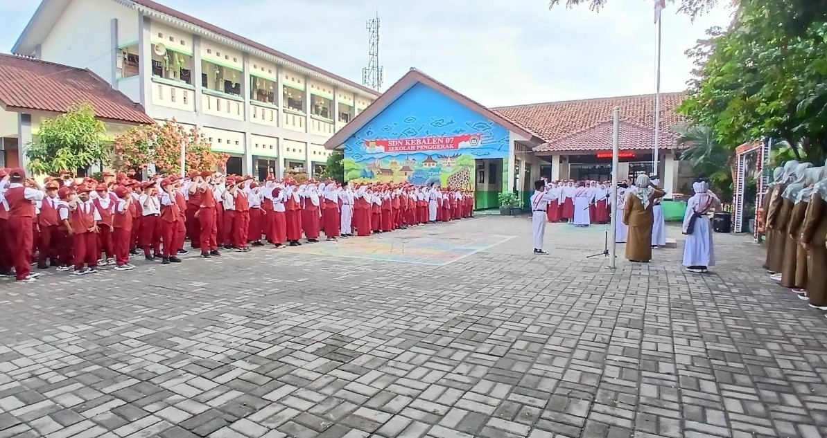 PENATAAN SARANA OLAHRAGA SEKOLAH DI SDN KEBALEN 07 KECAMATAN BABELAN