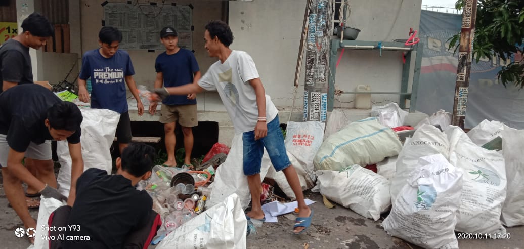 Sarana Prasarana Bank Sampah Perum Telaga Pasiraya Blok A RW 13 Desa Sukasari Kecamatan Serangbaru