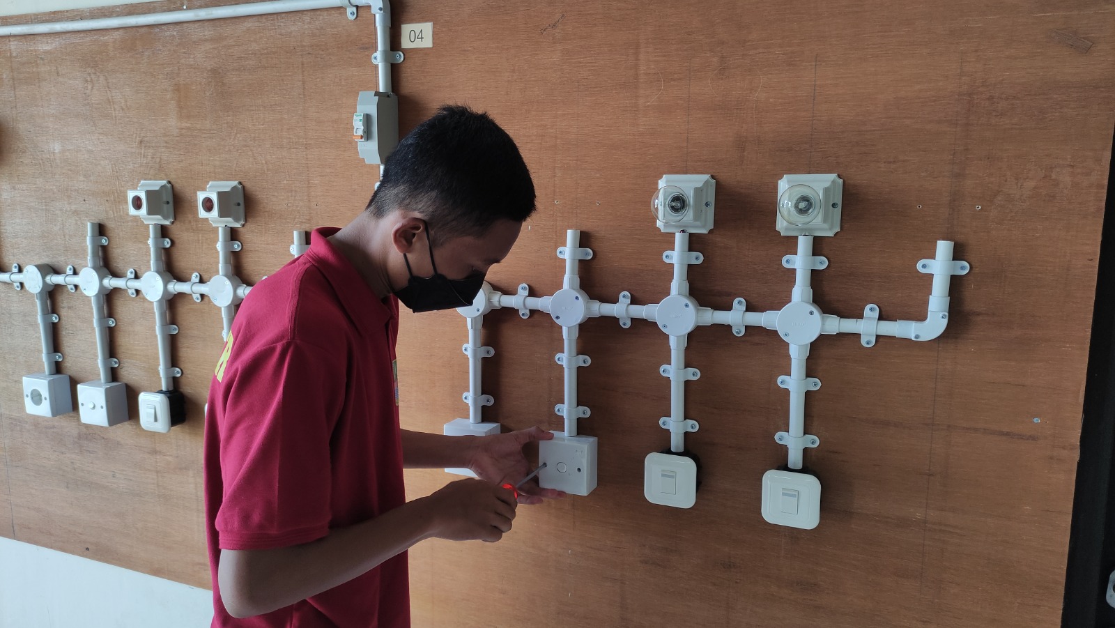 Pelatihan Instalasi Listrik 